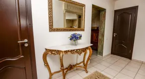 Columba Livia Guesthouse - Image 4