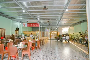 Nhà Nghỉ Quê Ló - Image 5