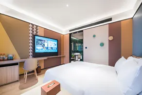 Orange Hotel Dalian North Station - Image 2