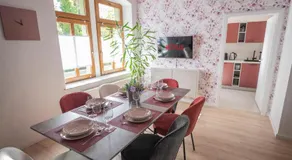 Very Berry Family-Suite - Balkon, Netflix, Nespresso, Bäcker, Spielplatz - Image 4