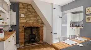 Cotswold's Cottage, near Soho Farmhouse - Image 2