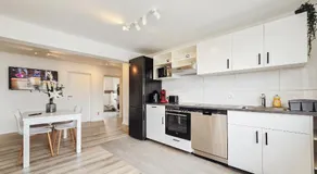 Adora Apartments - free parking - Image 2