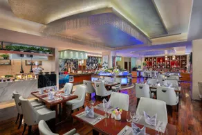 Beijing Kuntai Royal Hotel - Image 5