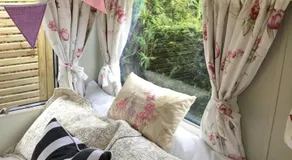 Down The Garden Path Vintage Caravan B&B , Dartmoor - Image 2