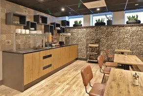XO Hotel Inner - Image 2