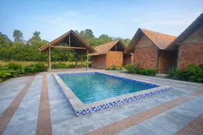 DaunTeduhCerating CozyNature-inspiredChalets - Image 2