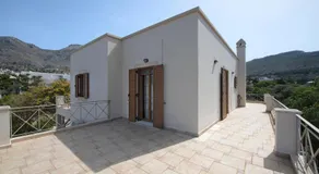 Anthemis Luxury Villa - Image 5