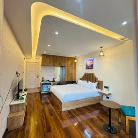 Jasmine Mountain View Retreat -Mall Road Dalhousie - Image 2