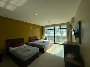 Mersing Beach Resort - Image 2