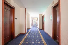 Yalan Hotel - Image 4
