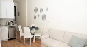 New York7-East2 Village Center Apartment w Full Amenities - Image 3