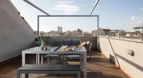 Feelathome Poblenou Beach Apartments Barcelona - Image 3
