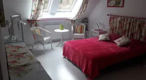 Logement indépendant avec piscine couverte - Image 2