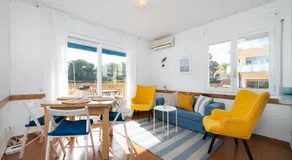 Beach flat with terrace - Image 4