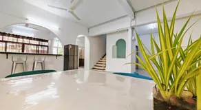 Spacious 9 Rooms house 23paxQbay MallSpice Arena - Image 5