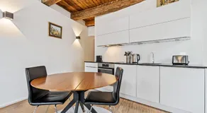 Stylish Stay in Grund with City Views - Image 3
