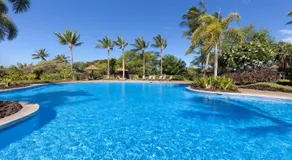 ❤PiH❤ DOLPHIN HALE Beach ClubWalk to PoolsBikes Beach GearFull 3 Bath - Image 2