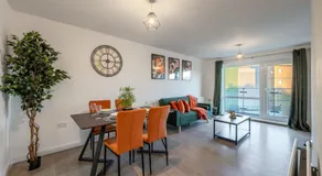 Modern Comfort 2BR Flat for 5 Central & Quite - Image 3
