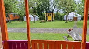 Le Village Insolite yourte et roulotte - Image 4