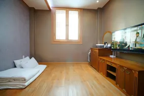 Gamyoungroo Hanok Hotel - Image 3