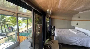 Habitación con vista al mar sobre una cafetería más desayuno - Image 2