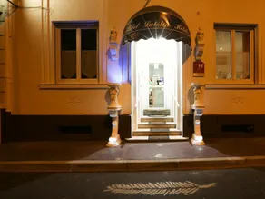 Hotel Lutetia - Image 2