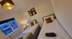 Comfortable 2-Bedroom Barwell Home A with Free Parking - Image 5