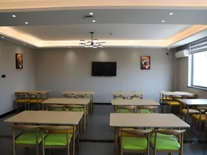 GreenTree Inn Express Dongying Municipal Governemnt Wanda Plaza - Image 4