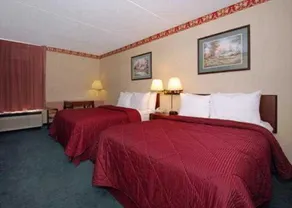 Econo Lodge - Image 2