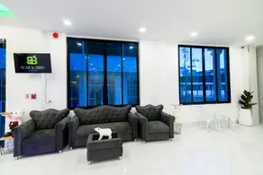 Bear & Bird Hotel   - Image 4