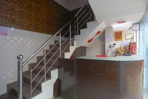 OYO Flagship 79289 Hotel Grand Keshav - Image 3