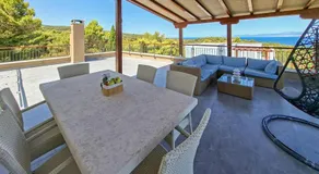 Gorgeous Home In Splitska - Image 3
