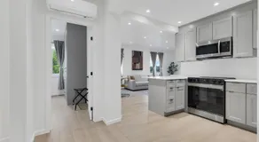 Le Victoria Midtown Mtl - Image 3