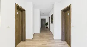 City Hotel - Image 5