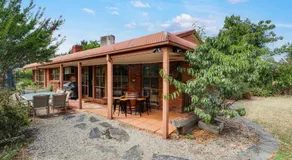 The Link Mansfield - Sleeps 11 - Image 4