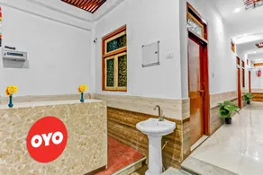 Hotel O Platinum Guest House - Image 2