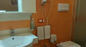 Amaryllis Hotel - Image 2