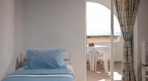 Aurea Blu Studio 07, warmth, sun, nature and sea - Image 2