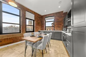 Mag-a-zine Loaded - 2BDR - city centre - Sleeps 5 - Image 3