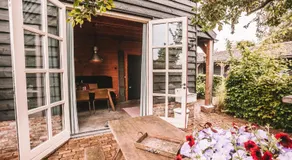 CRASH'NSTAY - The Silo Bungalow - Image 3