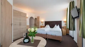 Gasthof & Hotel Goldene Krone - Image 2
