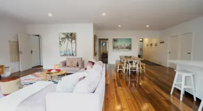 Bridge Beach House Central Barwon Heads Sleeps 12 Walk everywhere Modern beach house Disability Accessible - Image 5