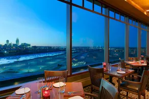 Harrah's Council Bluffs, A Caesars Destination - Image 2