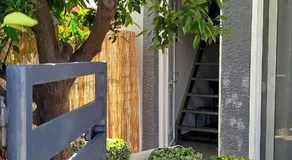 Irida's House - Image 5