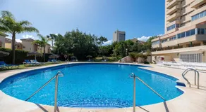 Apartamento en Elviria con vistas al mar - Image 4