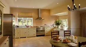 Hever Castle Luxury Bed and Breakfast - Image 3
