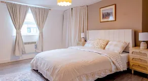 A Cosy Corner, Reading 2 Bed, Perfect for Contractors - Image 2