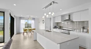 Stylish & Spacious 3BR 2BA Home in Spring Mountain M28 - Image 3