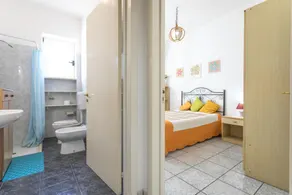 Villa Fiora con ampi spazi a 150 metri dal mare - Image 2