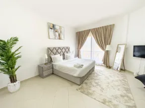 Fully furnished Studio with Balcony,Al Marjan - Image 2